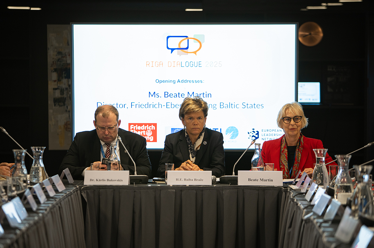 Short text what on the image